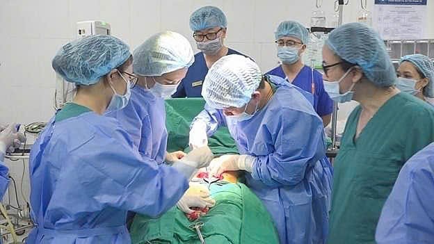 Cứu sống bào thai ngay từ trong bụng mẹ: Việt Nam làm chủ công nghệ y học mới ảnh 2
