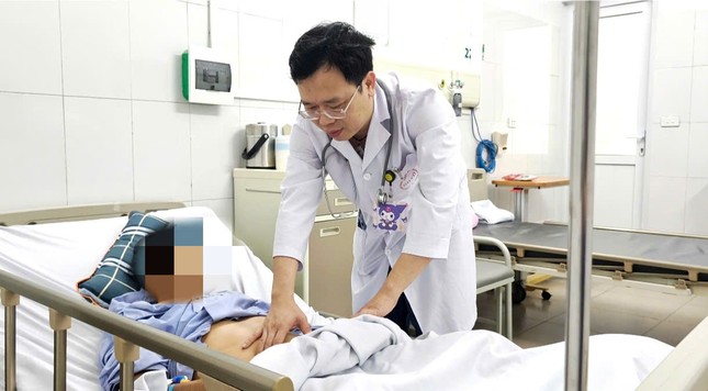 Ứng dụng laser công suất cao cứu bệnh nhân mắc ba bệnh tiết niệu phức tạp ảnh 2