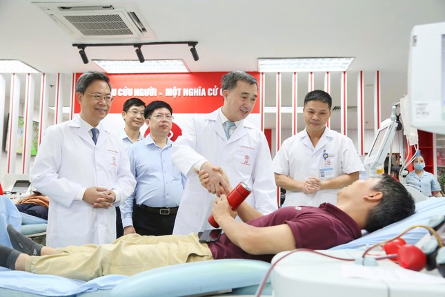 Hành trình Đỏ 2025: Tiếp nối yêu thương ảnh 1