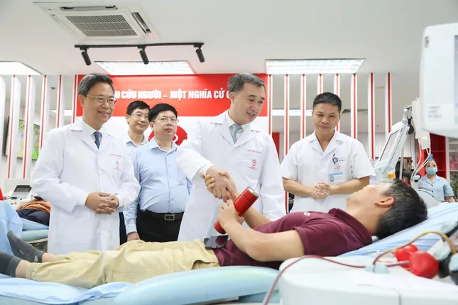 Hành trình Đỏ 2025: Tiếp nối yêu thương ảnh 1
