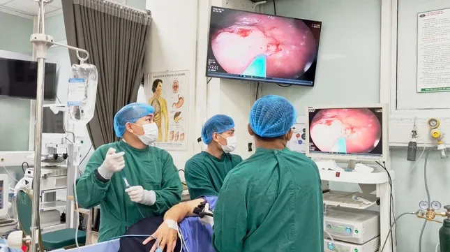 Phương pháp mới điều trị thành công tiền ung thư dạ dày ảnh 1