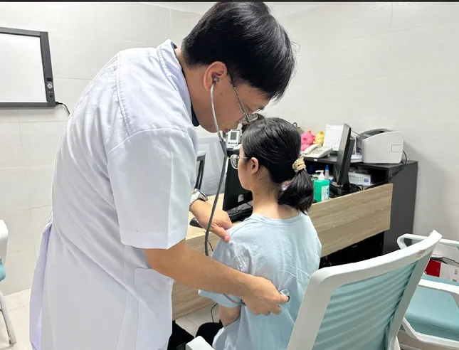 Chưa đến 1% cơ hội sống: Nữ sinh 18 tuổi hồi sinh thần kỳ sau chấn thương hiếm gặp trên thế giới ảnh 1