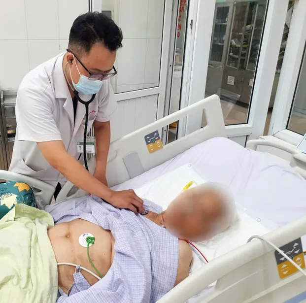 Cứng hàm, suy hô hấp vì vết xước nhỏ, cảnh báo 'đặc biệt' từ hai ca uốn ván nặng ảnh 1