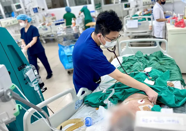 Suy kiệt, nhiễm khuẩn huyết vì lạm dụng thuốc chứa corticoid kéo dài ảnh 2