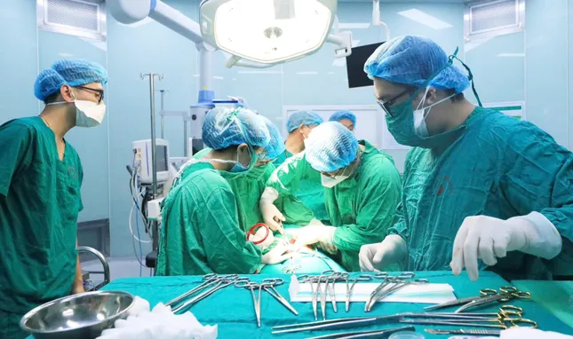 Hành trình kì diệu của người mẹ mang bệnh hiểm, đón con giữa 'bão giông' ảnh 1