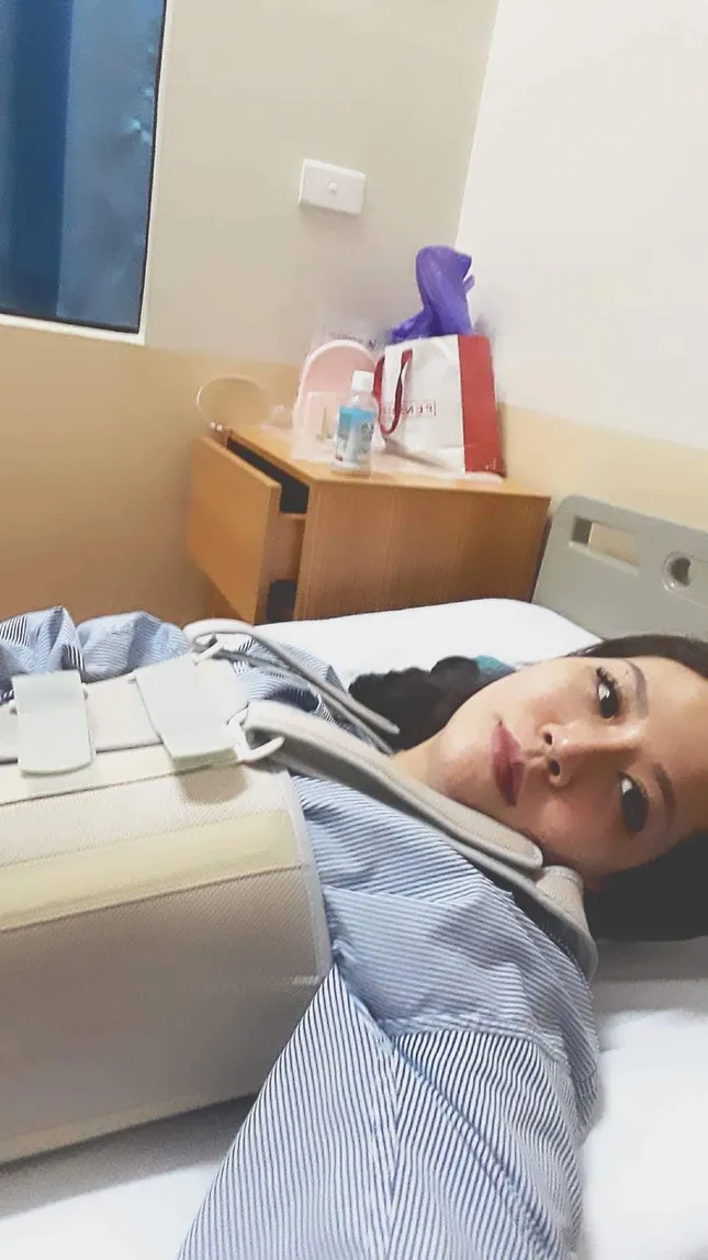 Chuyện tưởng đùa hoá ra là thật: Cô gái bị ho đến mức... gãy cả xương cột sống ảnh 4