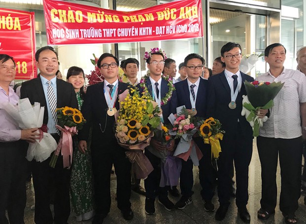 Nam sinh 2K giành "cú đúp" huy chương vàng Olympic Hóa học quốc tế ảnh 2