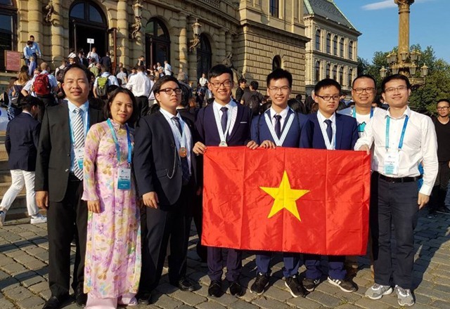 Nam sinh giành huy chương Đồng Olympic Hóa học quốc tế: Muốn trở thành bác sĩ giỏi ảnh 1