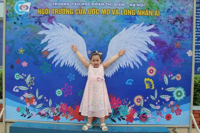 Hà Nội: "Ngày đầu tiên đi học" của các bạn nhỏ khối 1 trường Tiểu học Đoàn Thị Điểm ảnh 2