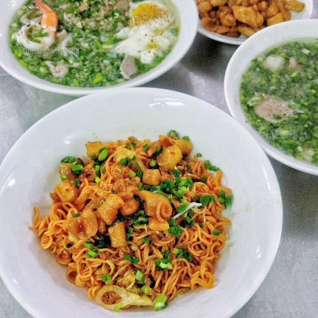 5 món ăn vặt "càng trộn càng ghiền" khiến bạn không thể bỏ qua khi đi ăn hàng cuối tuần ảnh 4