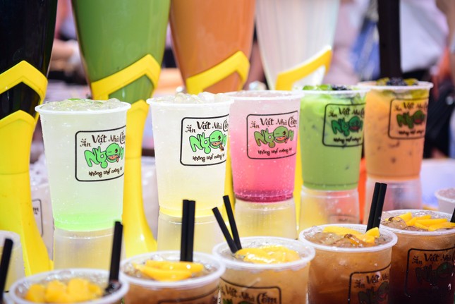 Hà Nội: Thiên đường ẩm thực đường phố ngon "quên lối về" tại HHT's Weekend Town ảnh 7
