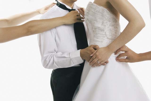 Cô gái khiến cộng đồng mạng xôn xao với câu chuyện "hôn nhân theo ý mẹ" ảnh 1