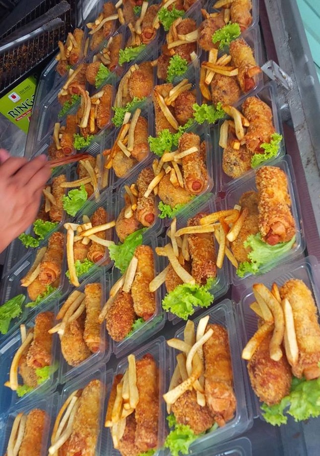 Căng tin trường người ta: Cả một "trời” món ngon lại thêm combo tổ chức liên hoan xịn đét ảnh 2