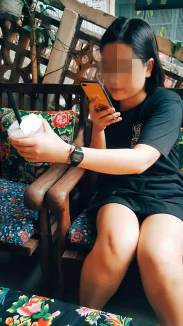 Xuất hiện chiếc áo cai nghiện trà sữa được giới trẻ "rần rần" hỏi mua ảnh 4