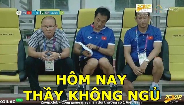 Dân mạng đua nhau chế ảnh hài hước sau trận đại thắng của U23 Việt Nam trước Pakistan ảnh 9