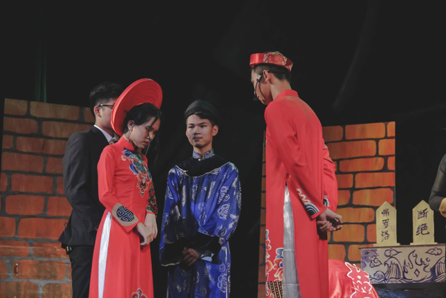 Teen Ams làm sống lại sân khấu kịch qua vở diễn "Đoạn Tuyệt" ảnh 4