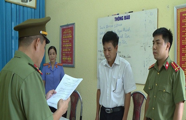 Gian lận thi THPT quốc gia 2018 ở Sơn La: Khởi tố Phó phòng khảo thí ảnh 2