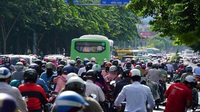 Đi lại dịp nghỉ Lễ Quốc khánh 2/9: Vé xe tăng 40%, vé tàu giảm 20% ảnh 1