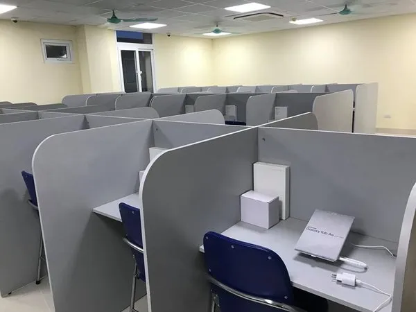 Trường học người ta: Đi học điểm danh bằng vân tay, thi hết môn mỗi người dùng một máy tính bảng ảnh 2