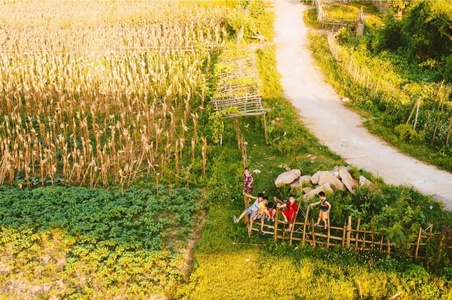 Chàng trai 9X và những bộ ảnh dung dị đến khác biệt về miền Trung nắng gió ảnh 3