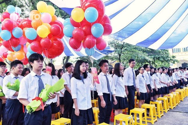 Hà Nội: Chủ tịch nước dự Lễ khai giảng năm học mới tại trường THPT Chu Văn An ảnh 2