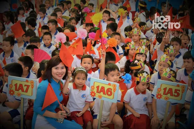 Hà Nội: Các bạn tween trường Đoàn Thị Điểm "Tự học - Tự chủ - Tự tin" đón năm học mới ảnh 1