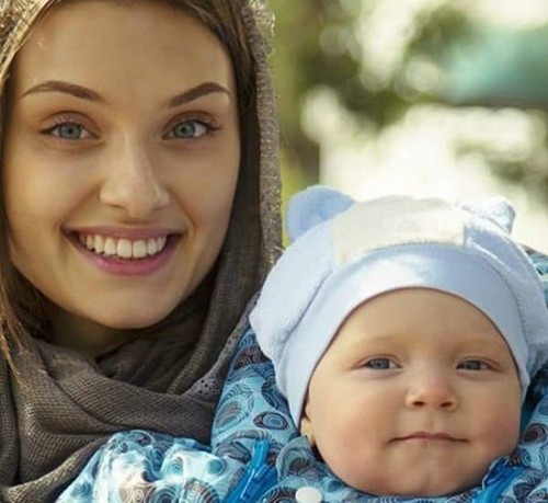 Giấu chuyện sinh con để đăng quang hoa hậu, người đẹp Ukraine bị tước vương miện ảnh 2