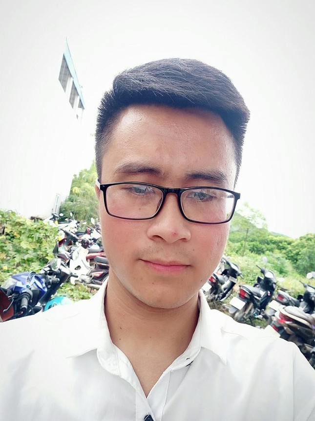 Đến ăn cưới người yêu cũ, nào ngờ biến thành bảo vệ trông xe ảnh 2