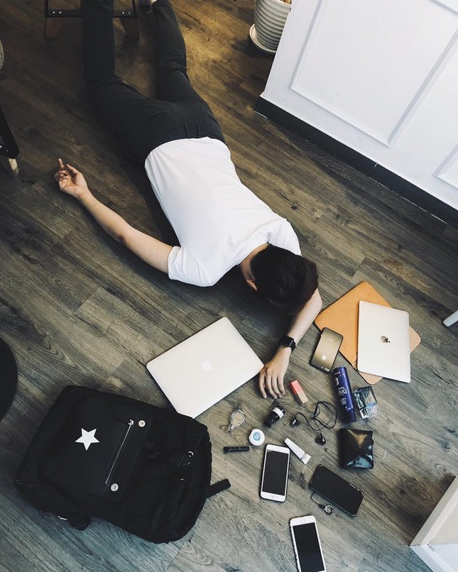 Đâu chỉ có rich-kid, 7749 ngành nghề cũng có thể "ngã sấp mặt" vì deadline ảnh 3