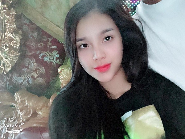 Sau nhiều lần úp mở, cuối cùng trung vệ Bùi Tiến Dũng cũng công khai hẹn hò ảnh 2