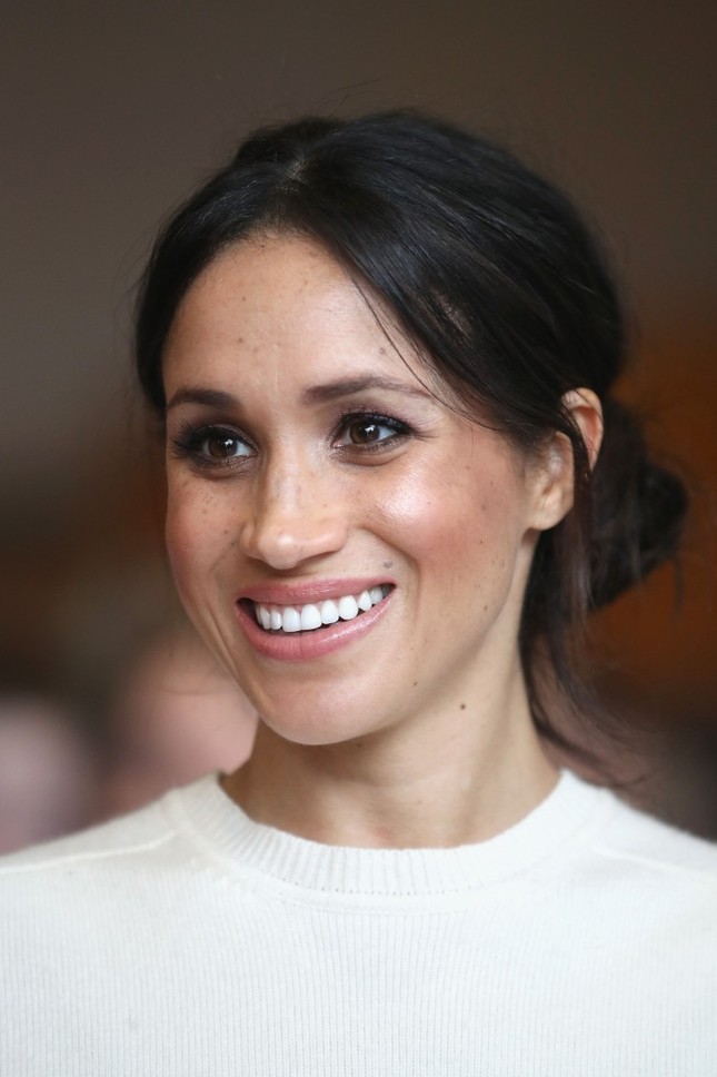 Màu son đỏ quyến rũ là thế nhưng đó không phải lựa chọn của công nương Meghan Markle ảnh 7