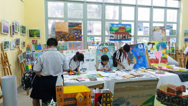 Căng-tin kết hợp với bảo tàng lạ đời của teen THPT chuyên Trần Đại Nghĩa (TP.HCM) ảnh 2
