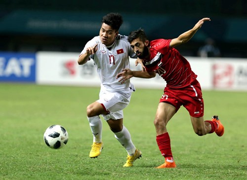 Cầu thủ Vũ Văn Thanh chính thức chia tay AFF Cup 2018 do chấn thương ảnh 2