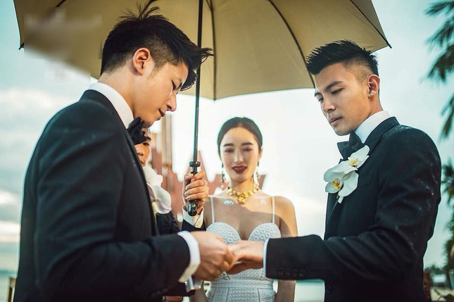 Dân mạng đổ rần với cái kết ngọt ngào của cặp đôi hoàng tử và "chàng" lọ lem ảnh 1