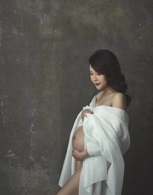 Hot Youtuber Nhật Anh Trắng cười "toe toét" đón con đầu lòng ảnh 4