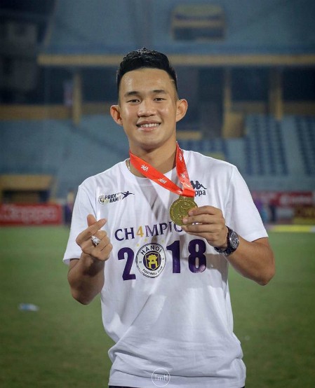 Hot boy U19 Việt Nam bị chỉ trích vì chơi gameshow "nhạy cảm" ảnh 2