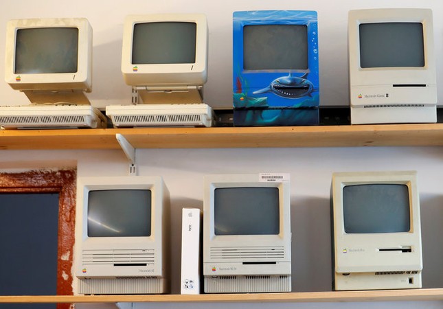 Bộ sưu tập hơn 1.100 thiết bị Apple trước nguy cơ bị phá bỏ ảnh 7
