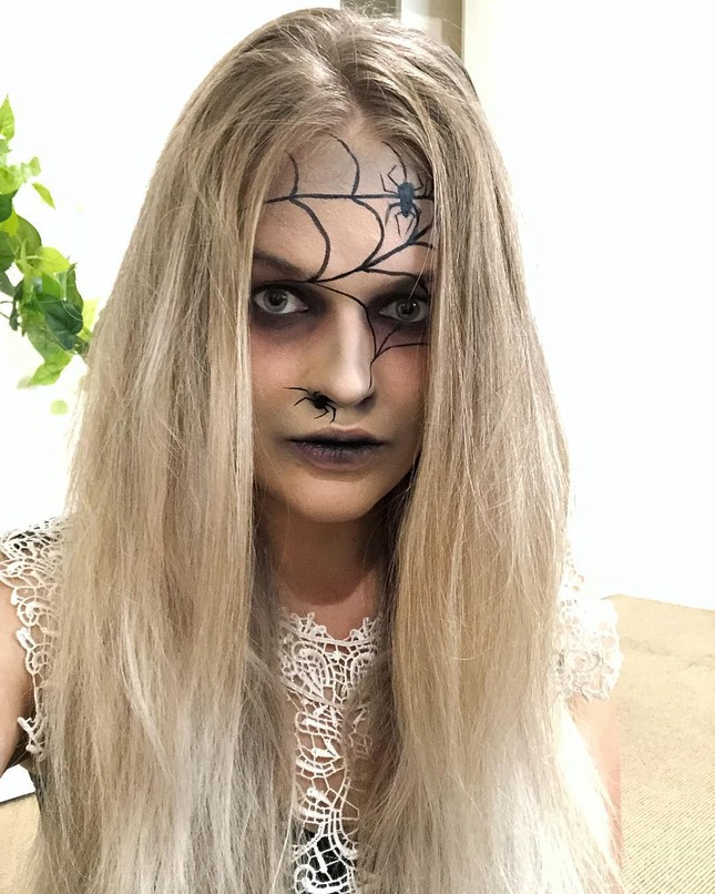 Những xu hướng make-up "chất lừ" giúp bạn nổi bật trong đêm Halloween ảnh 7
