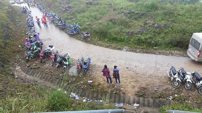 Dân ưa xê dịch ngán ngẩm, bức xúc vì điểm du lịch Bình Liêu ngập trong rác ảnh 6