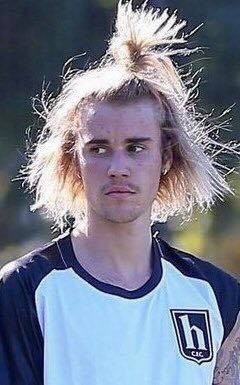 Quên mái tóc "chổi lúa", ngoại hình "cái bang" đi, nam thần Justin Bieber trở lại rồi đây! ảnh 1