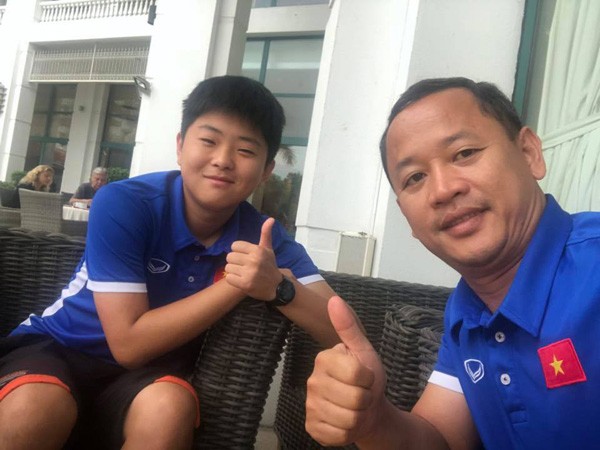 Chàng trợ lý tiếng Anh điển trai của HLV Park Hang Seo viết tâm thư chào tạm biệt Việt Nam ảnh 2