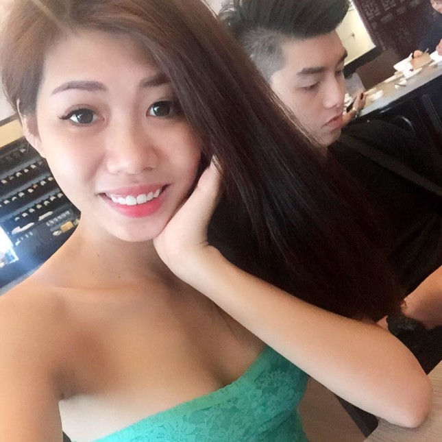 Diễn viên "Kính vạn hoa" khoe ảnh bế con trai, gây chú ý nhất là bức tâm thư ảnh 2