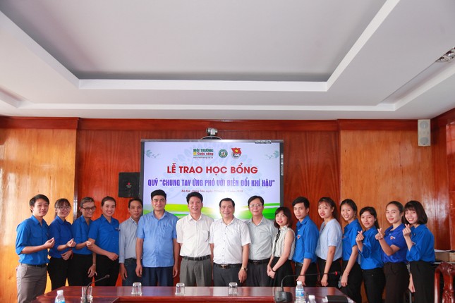 CĐ Sư phạm Bà Rịa - Vũng Tàu: Sinh viên nhận học bổng "xịn" từ quỹ về biến đổi khí hậu ảnh 1