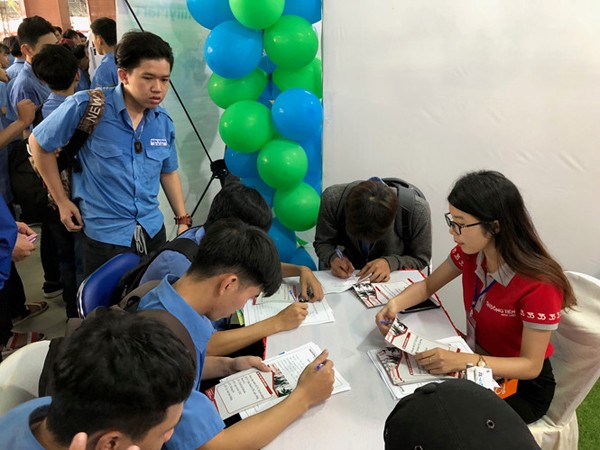 Tốp những ngành dự báo "nóng" nhất năm 2019 ảnh 1