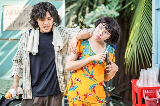 “Tay buôn, buông tay?” đi chưa hết nửa chặng đường, Võ Đăng Khoa đã cán mốc đạt nút bạc YouTube ảnh 3