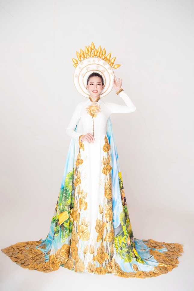 Thùy Tiên hé lộ trang phục truyền thống khi vừa lọt Top 8 nổi bật "Miss International 2018" ảnh 1