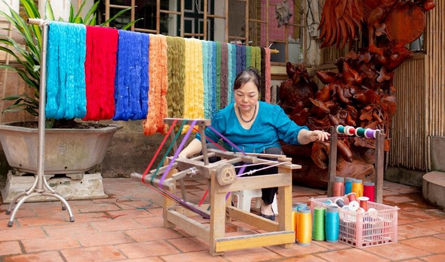 Đến Vạn Phúc để thấy bức tranh toàn cảnh làng lụa trong tuần lễ du lịch văn hóa thương mại ảnh 6