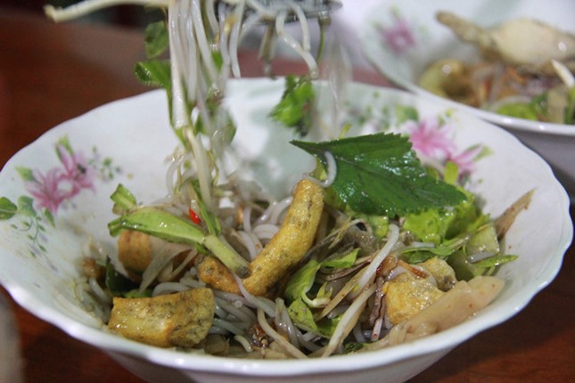 Bún cua "thối", ai lỡ ăn dễ ghiền ảnh 4