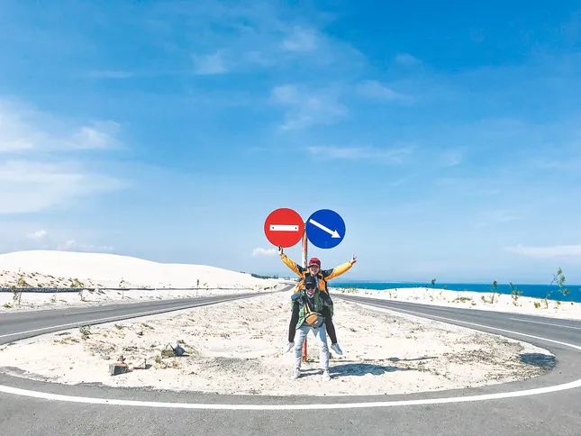 Khám phá 6 tiểu sa mạc tuyệt đẹp qua ảnh check-in của giới trẻ Việt ảnh 3