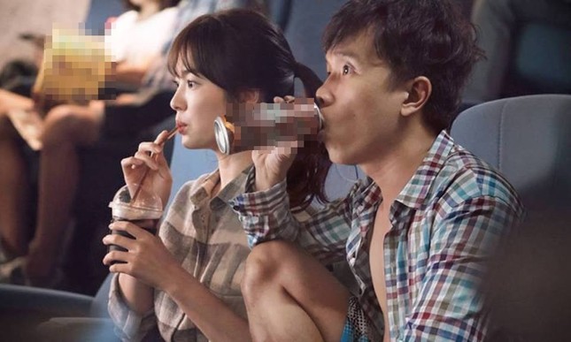 Thánh ghép ảnh: Click chuột là có thể uống cafe với Taylor Swift, cưới được Song Hye Kyo ảnh 14